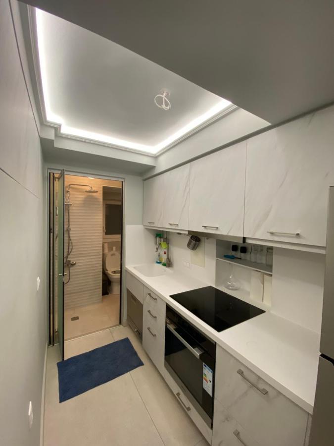 Minimalist Studio Behind Hilton Hotel Athen Exterior foto